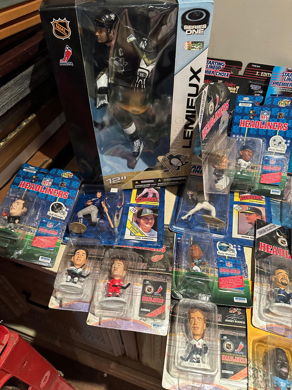 Lot #21 Sports/Headliners Lot