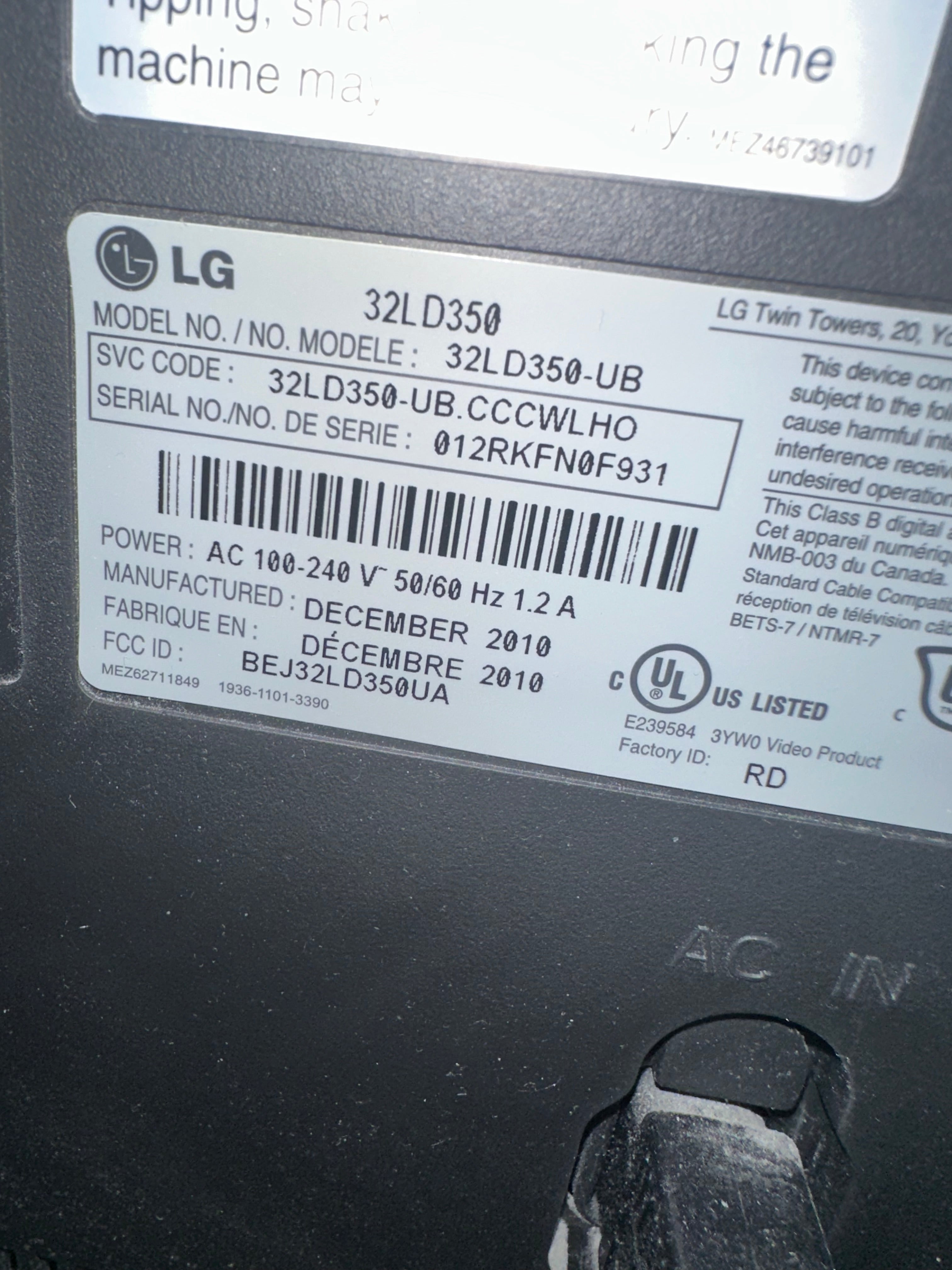 32” LG TV