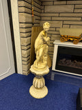 Statue w/ Stand