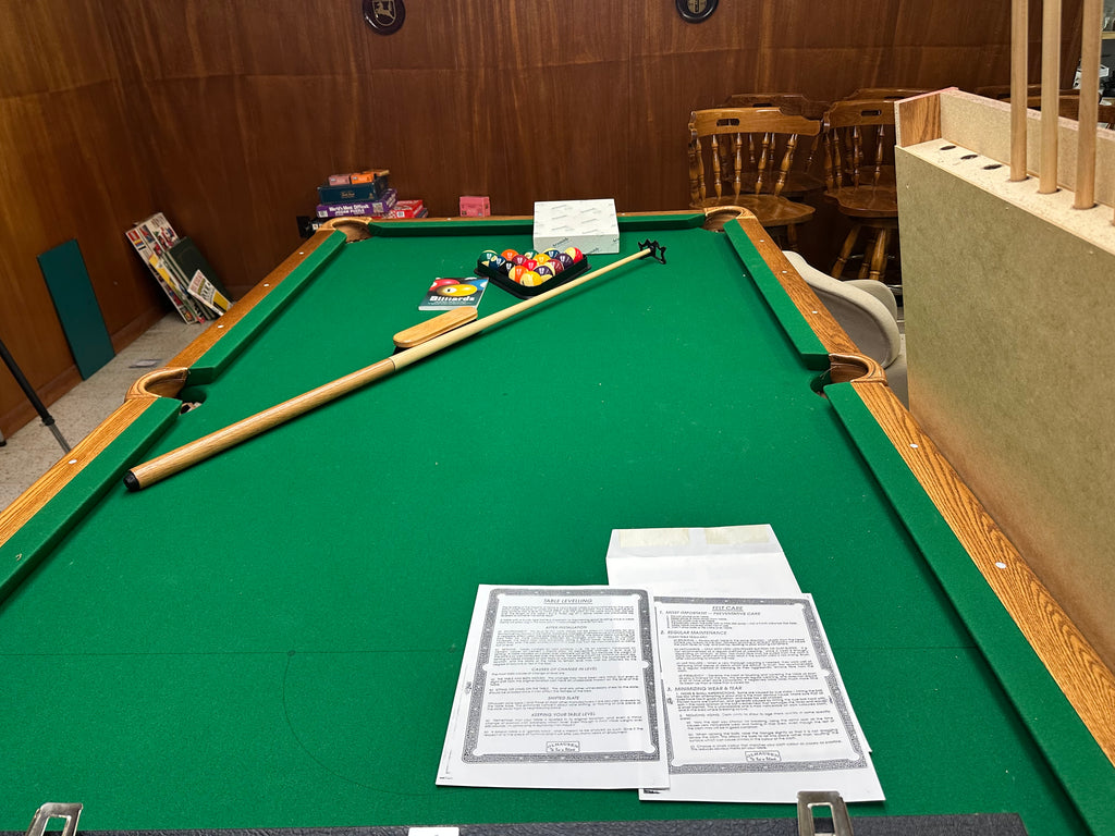 Olhausen Pool Table/Accessories