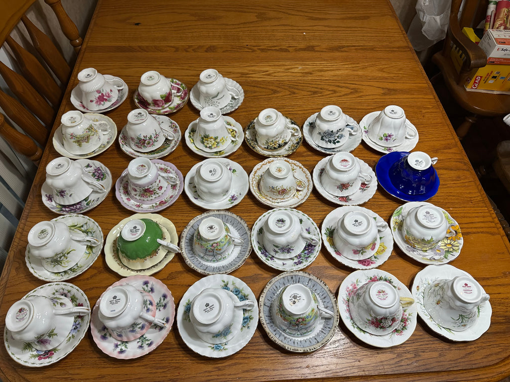 Royal Albert Cup & Saucer Lot #3 (27 units in lot)