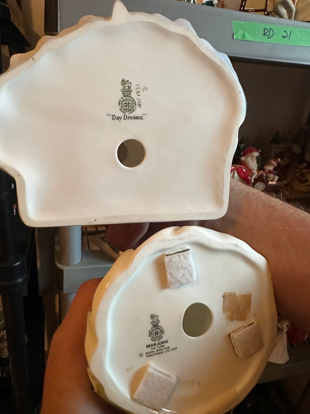 Royal Doulton Lot #23 (19 units in lot)