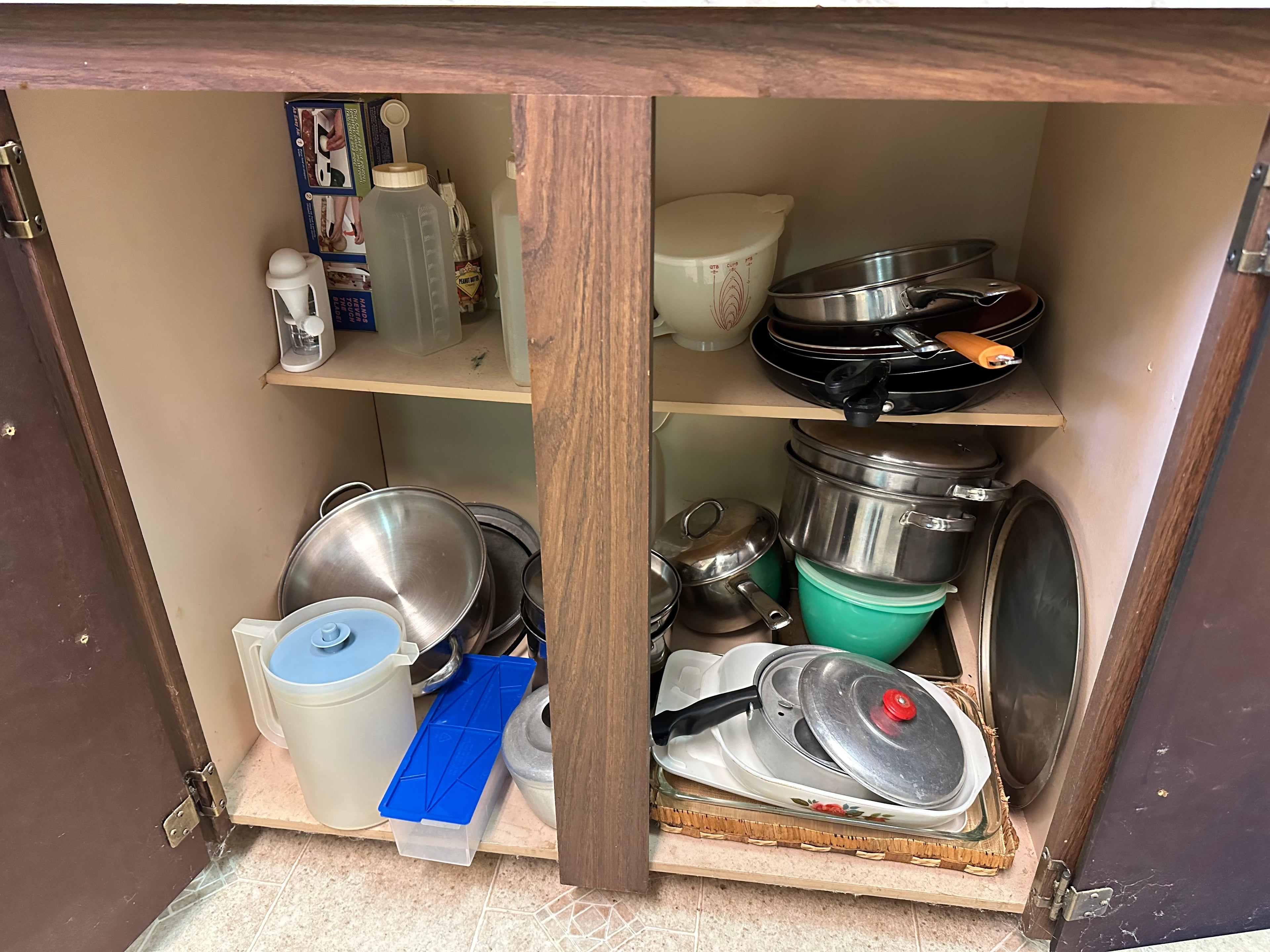 Cookware Lot
