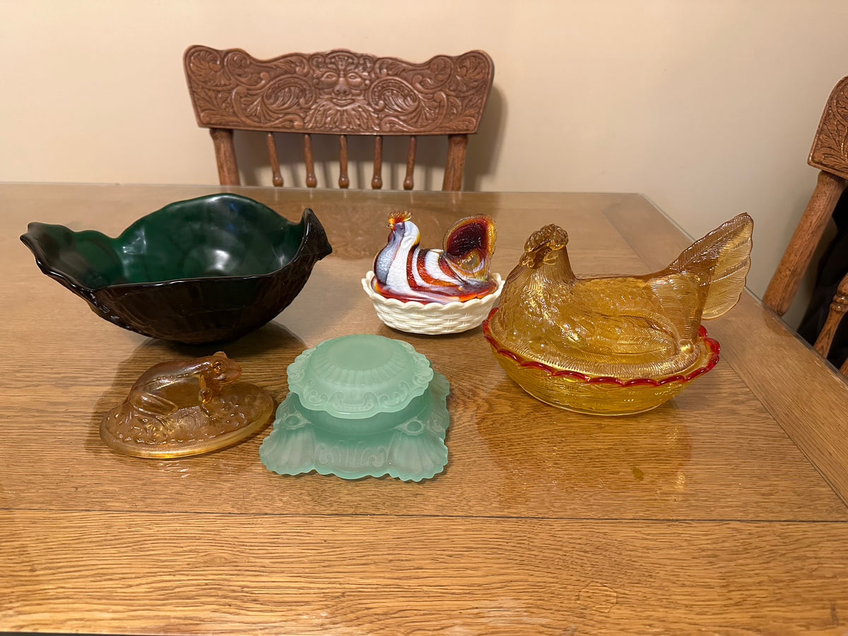 Nested Hen Lot