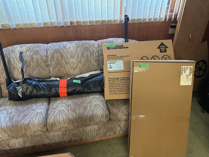 Brand new 2008 Jeep JK 4 door Soft Top