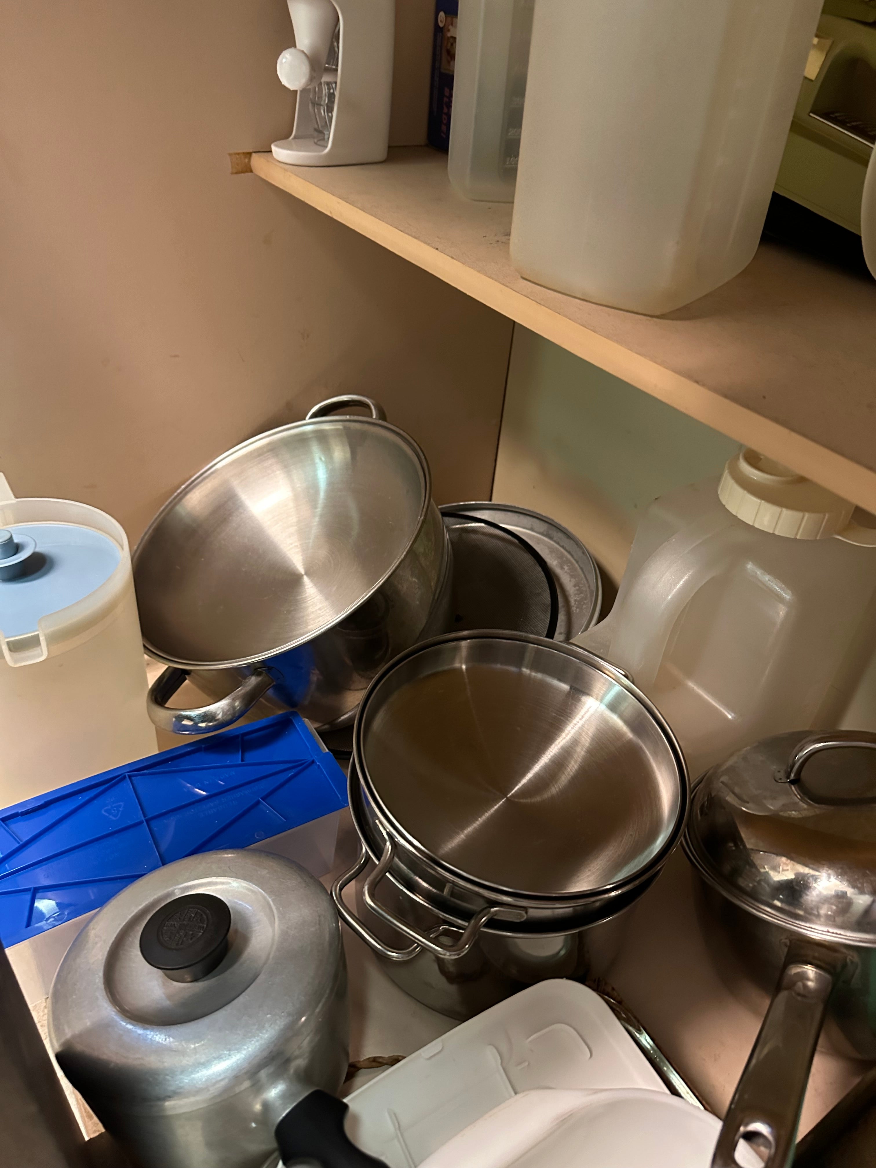 Cookware Lot