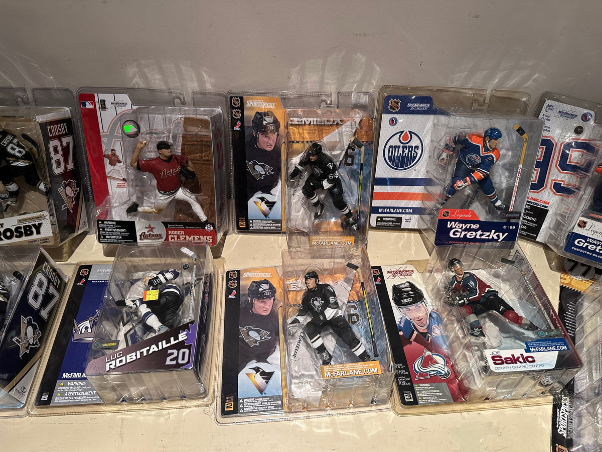 Lot #19 Hockey Figure Lot