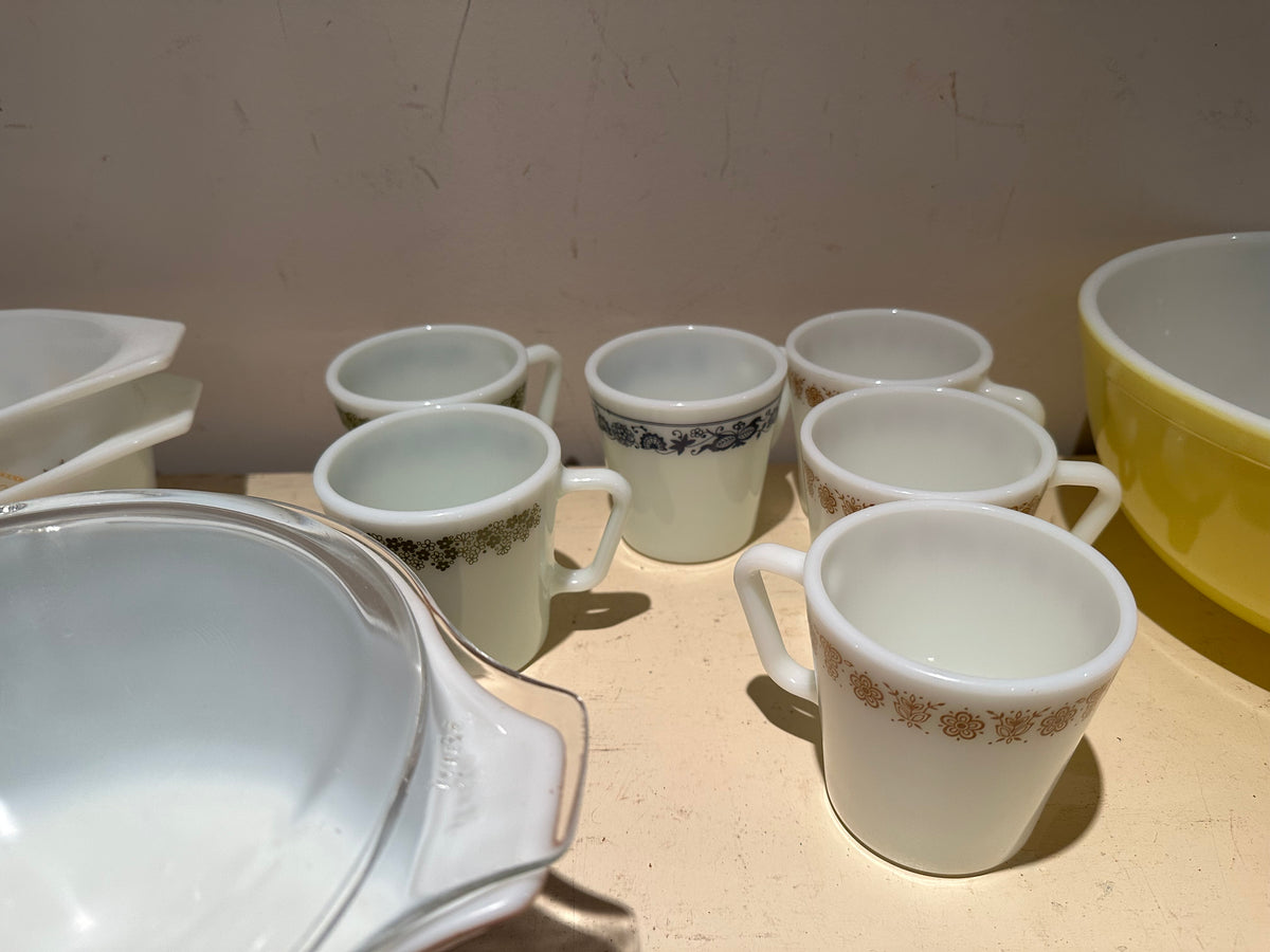 Lot #41 Vintage Pyrex