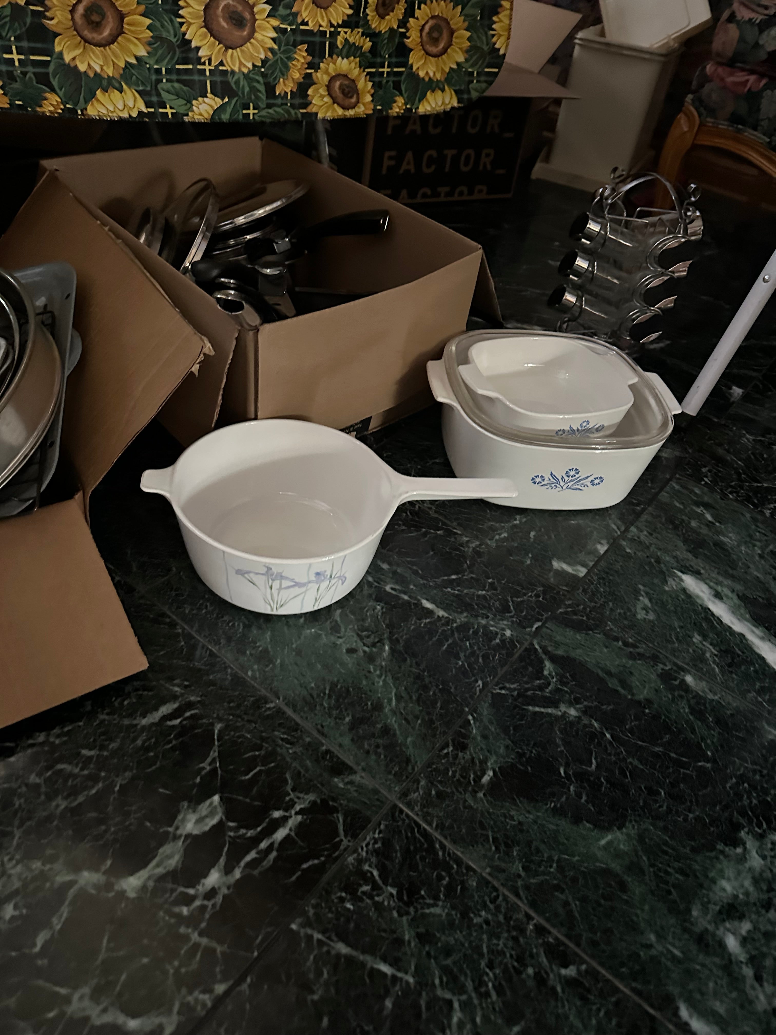Cookware Lot