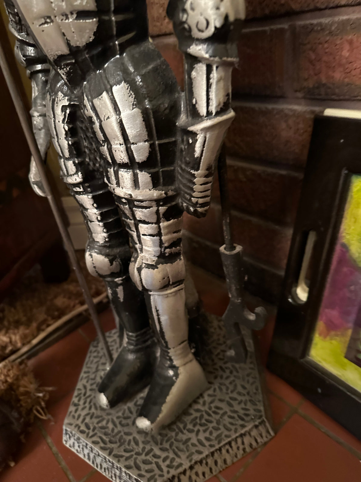Mantel Set