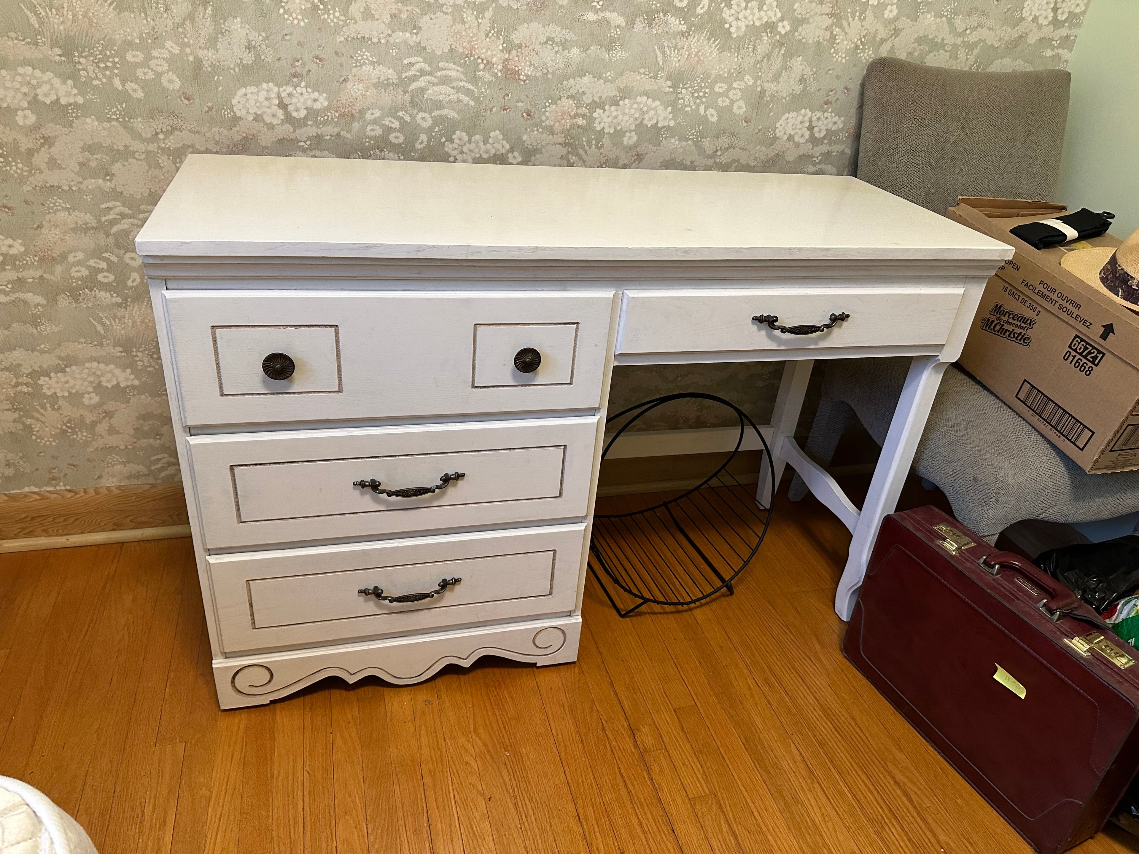 Dresser