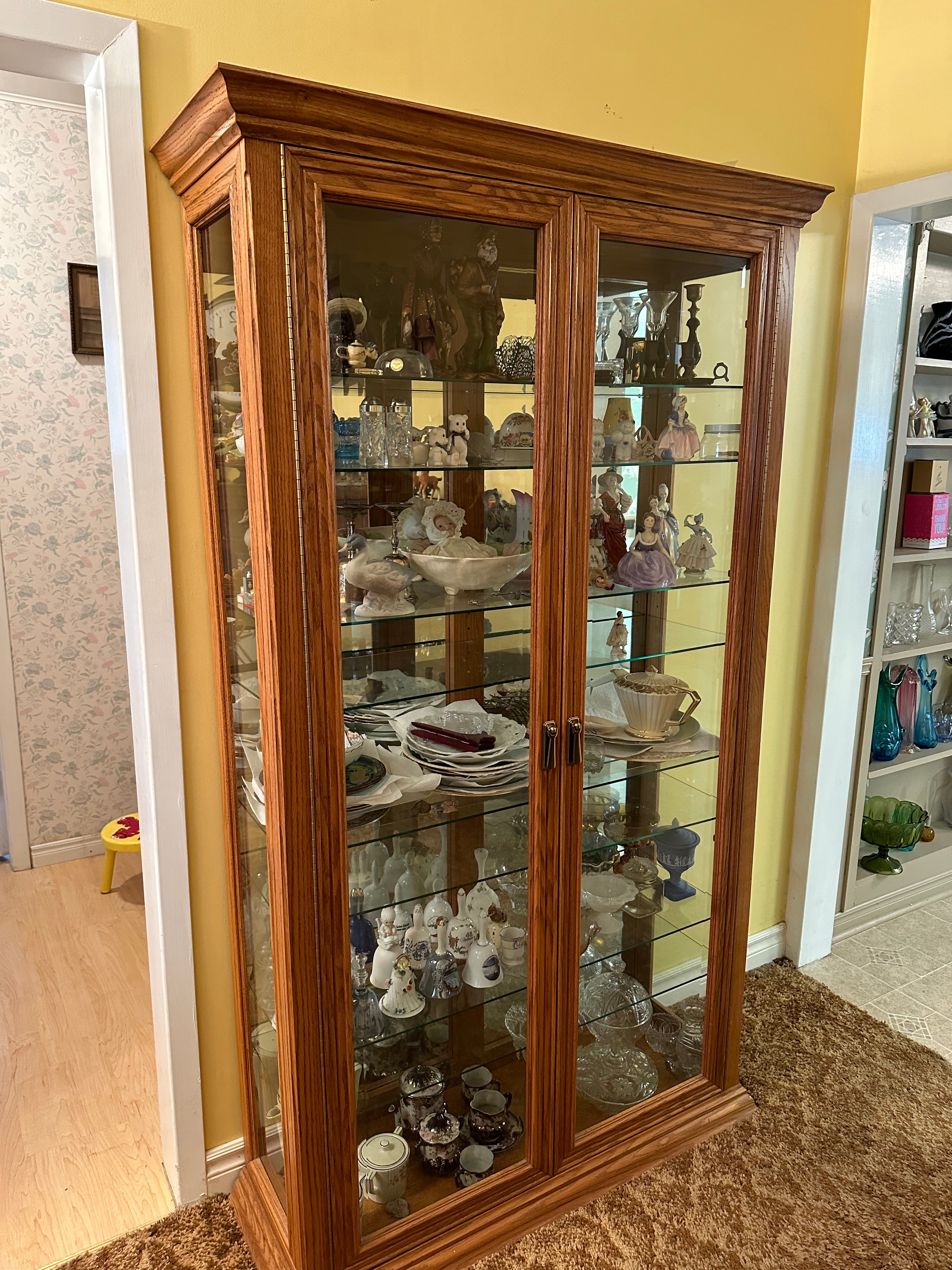 Display Cabinet