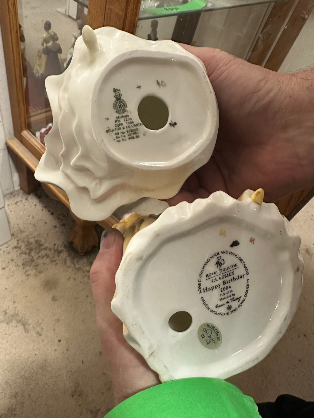 Royal Doulton Lot #32 (10 units in lot)