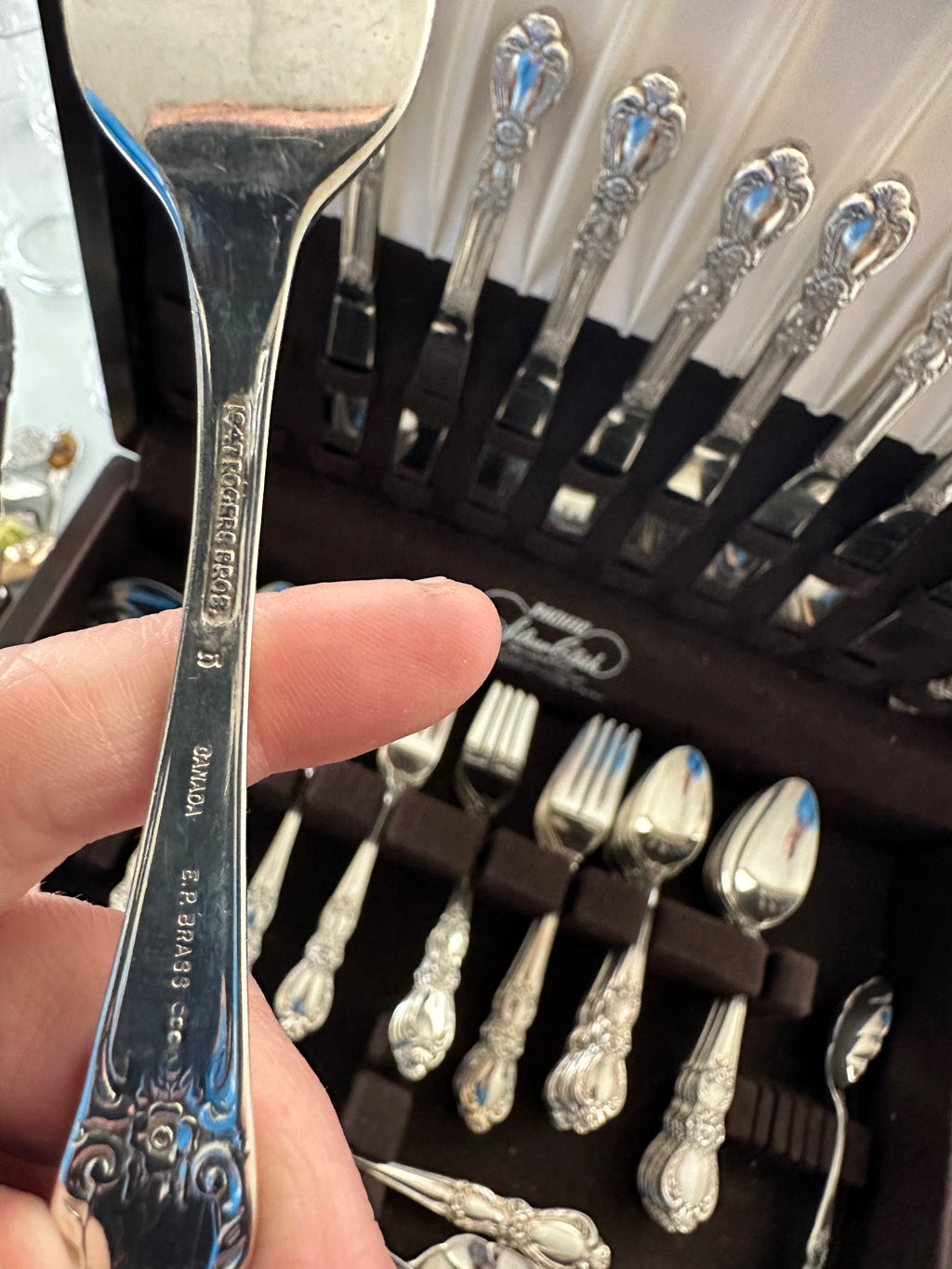 Rogers Heritage Flatware Set