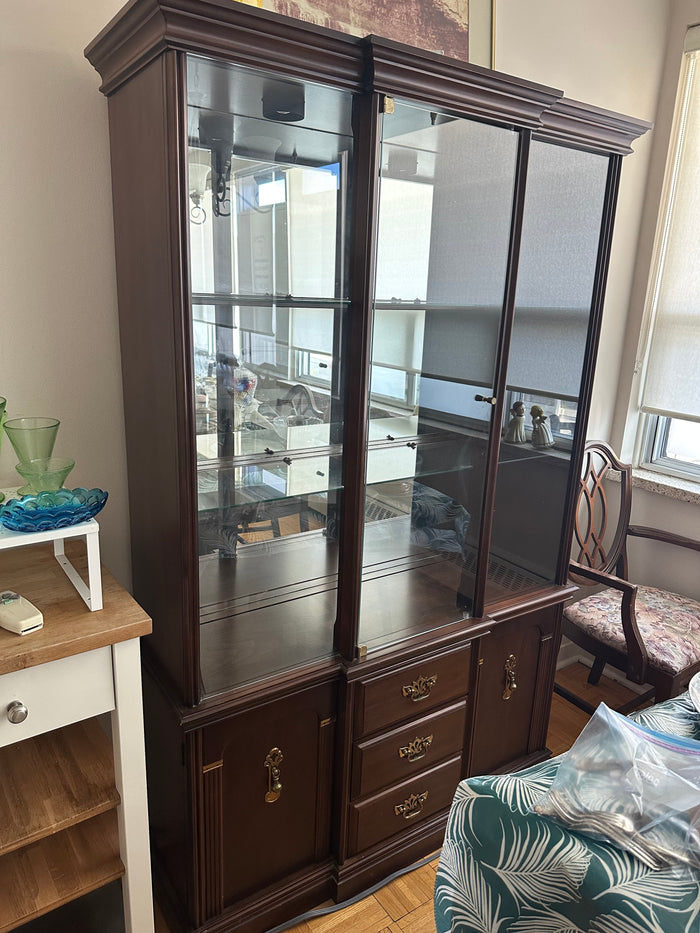 Display Hutch