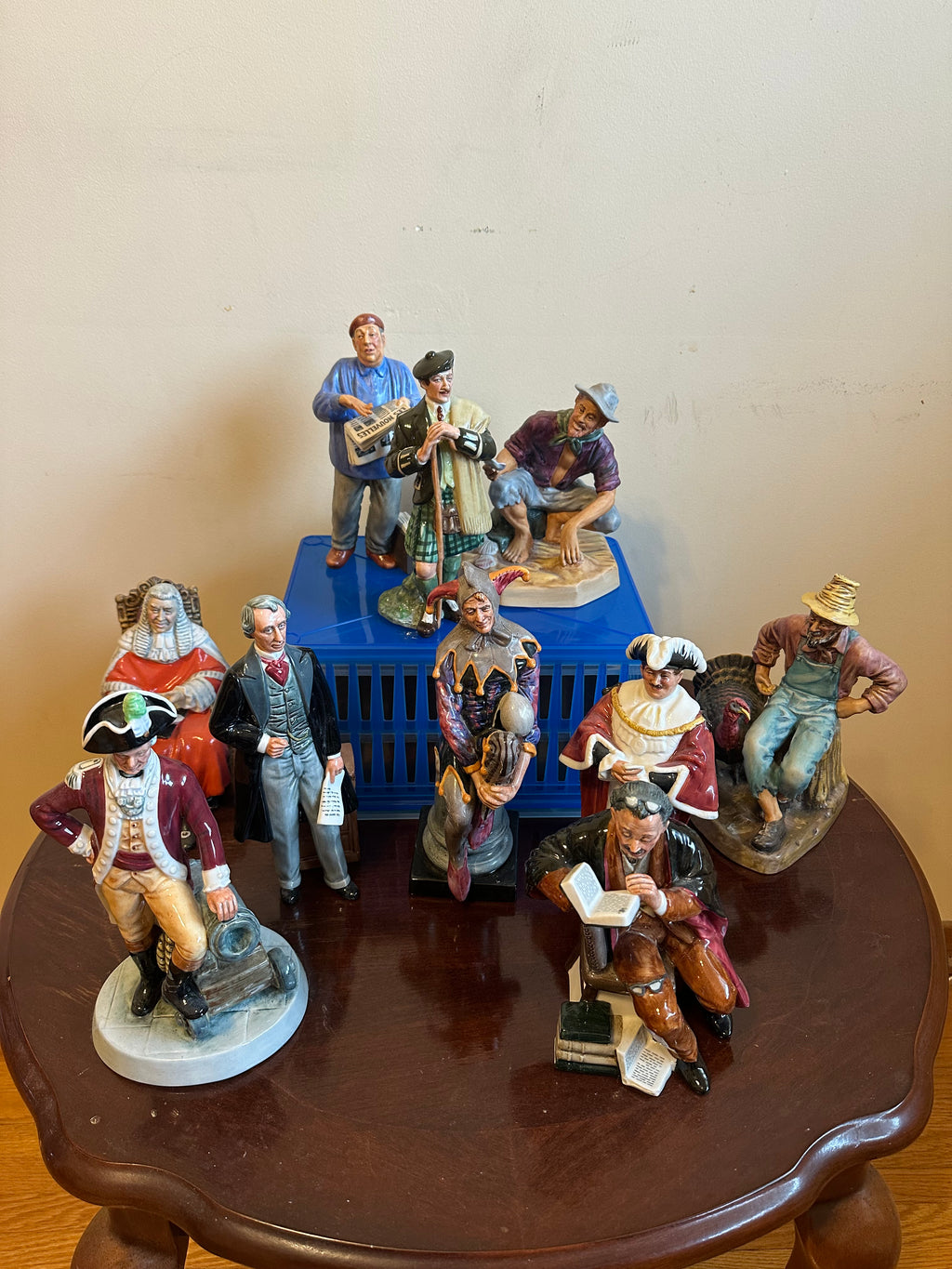 Royal Doulton Lot #12 (10 units in lot)