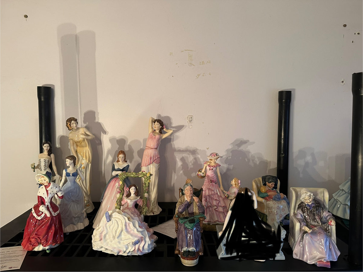 Royal Doulton Lot #19 (11 units in lot)