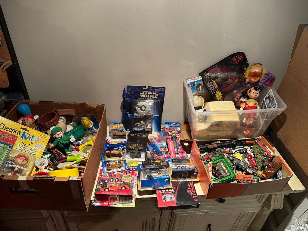Lot #11 Toys