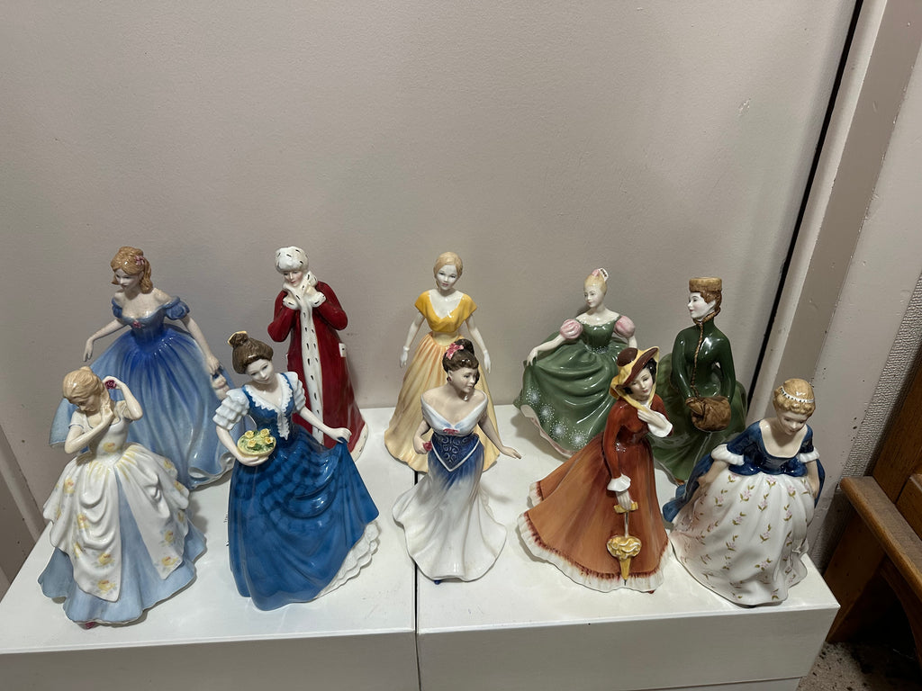Royal Doulton Lot #32 (10 units in lot)