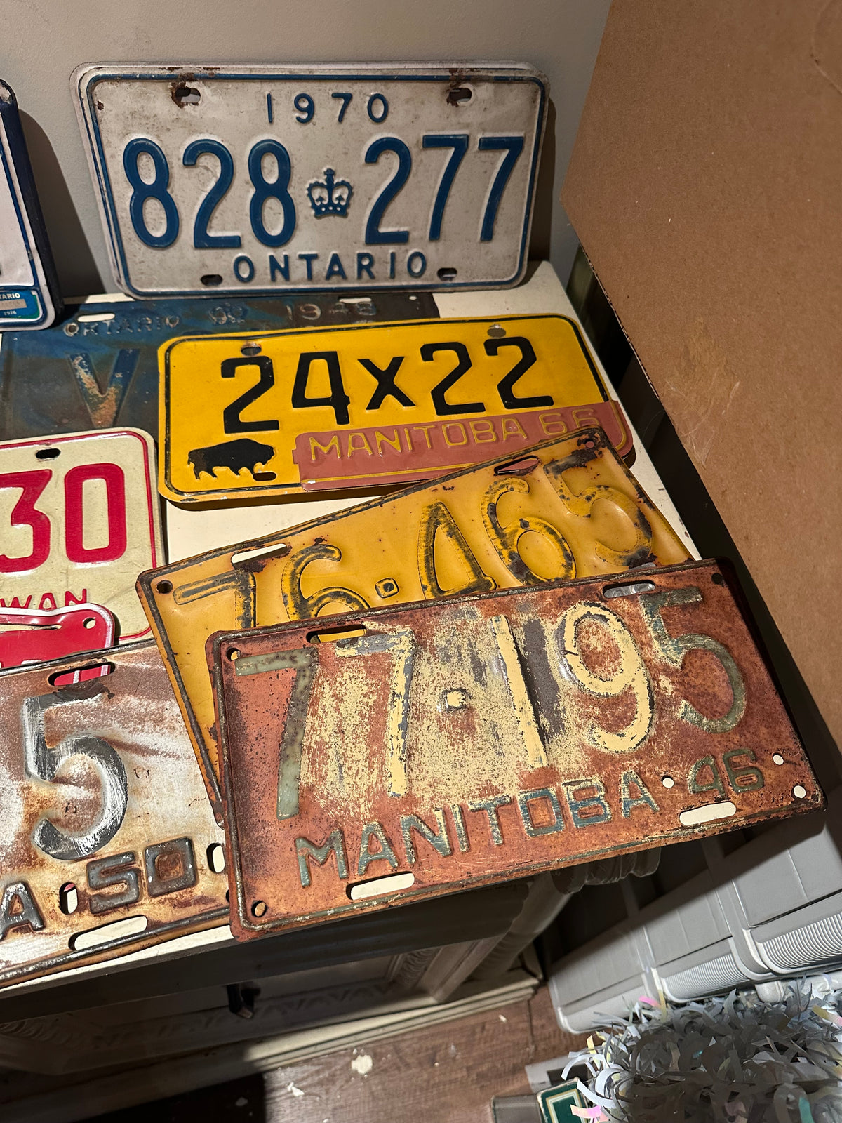 Lot #17 Vintage License Plate Lot