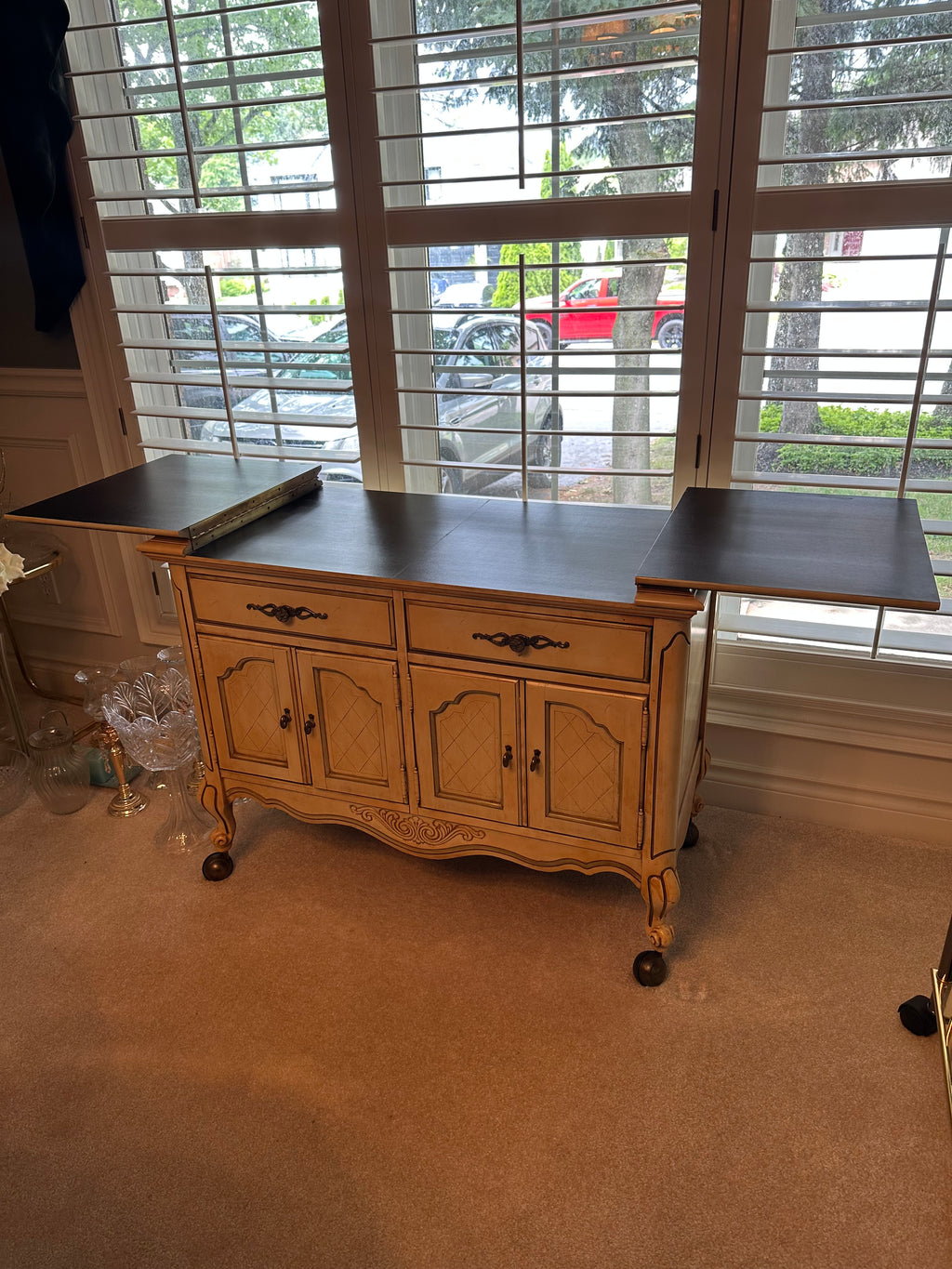 Sideboard