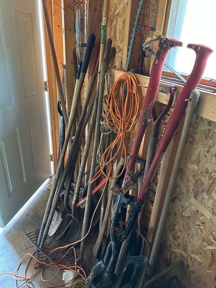 Garden Tool Lot