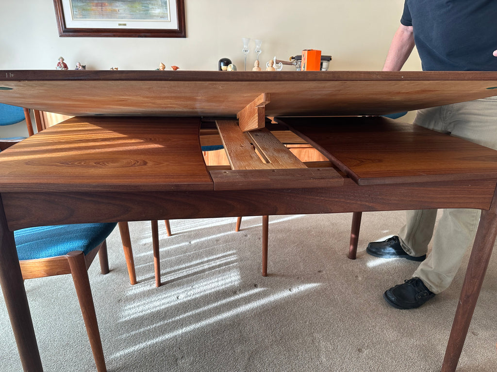 Punch Design Teak Dining Set