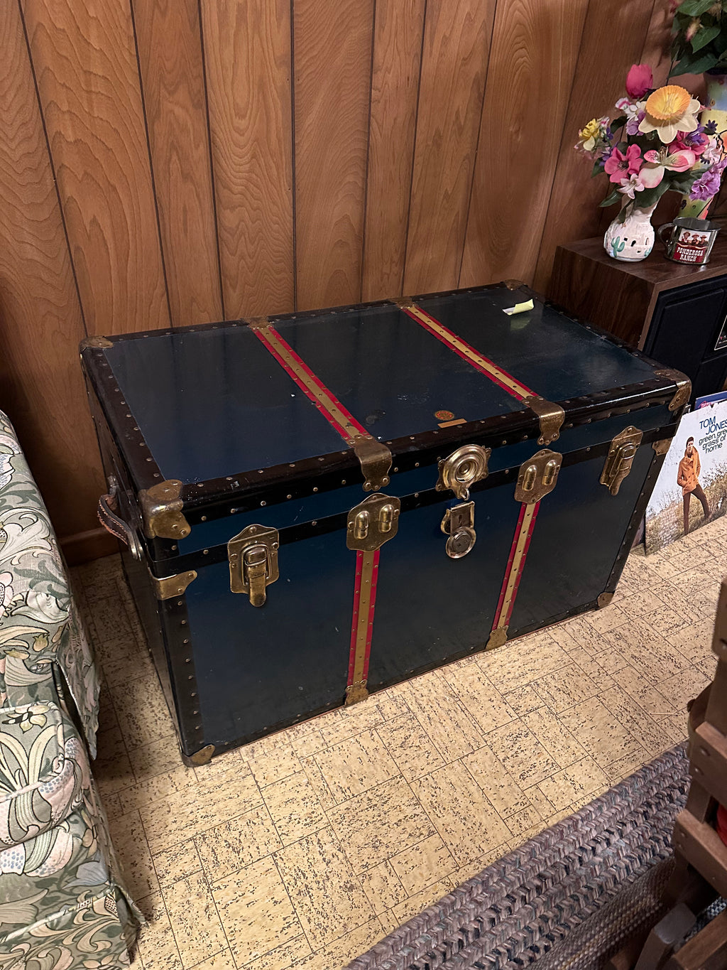 Travel Trunk w/ Key