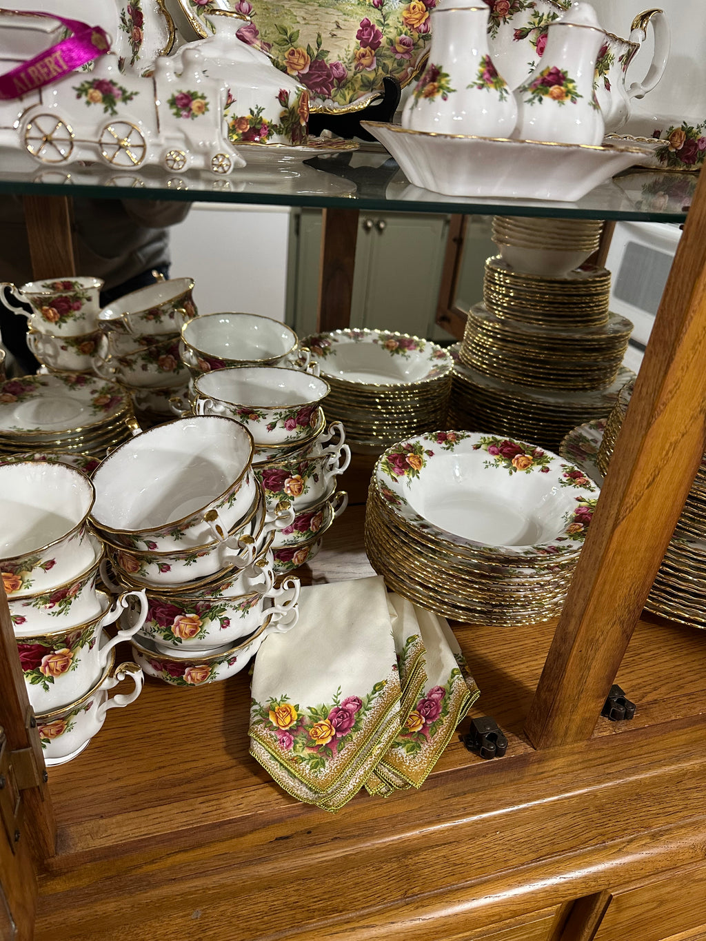 Royal Albert “Old Country Roses” Deluxe Set