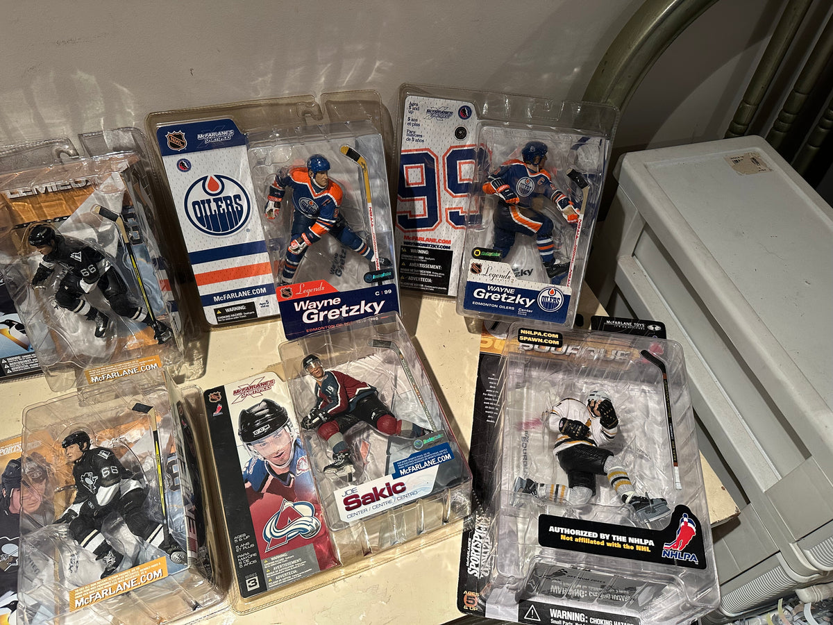 Lot #19 Hockey Figure Lot