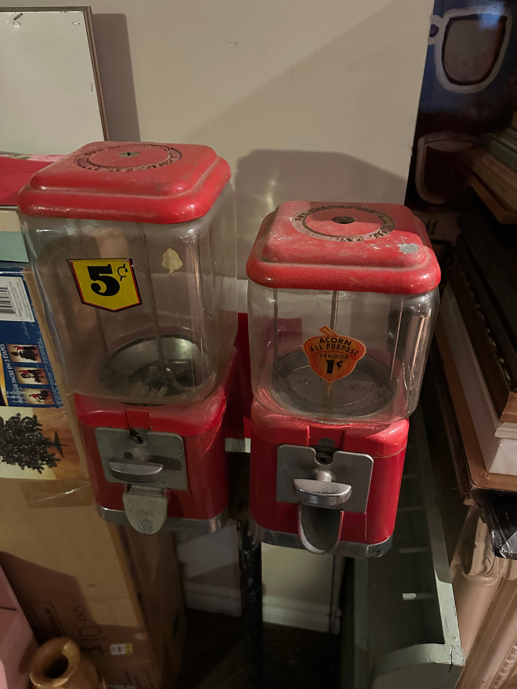 Lot #29 Gumball Machine