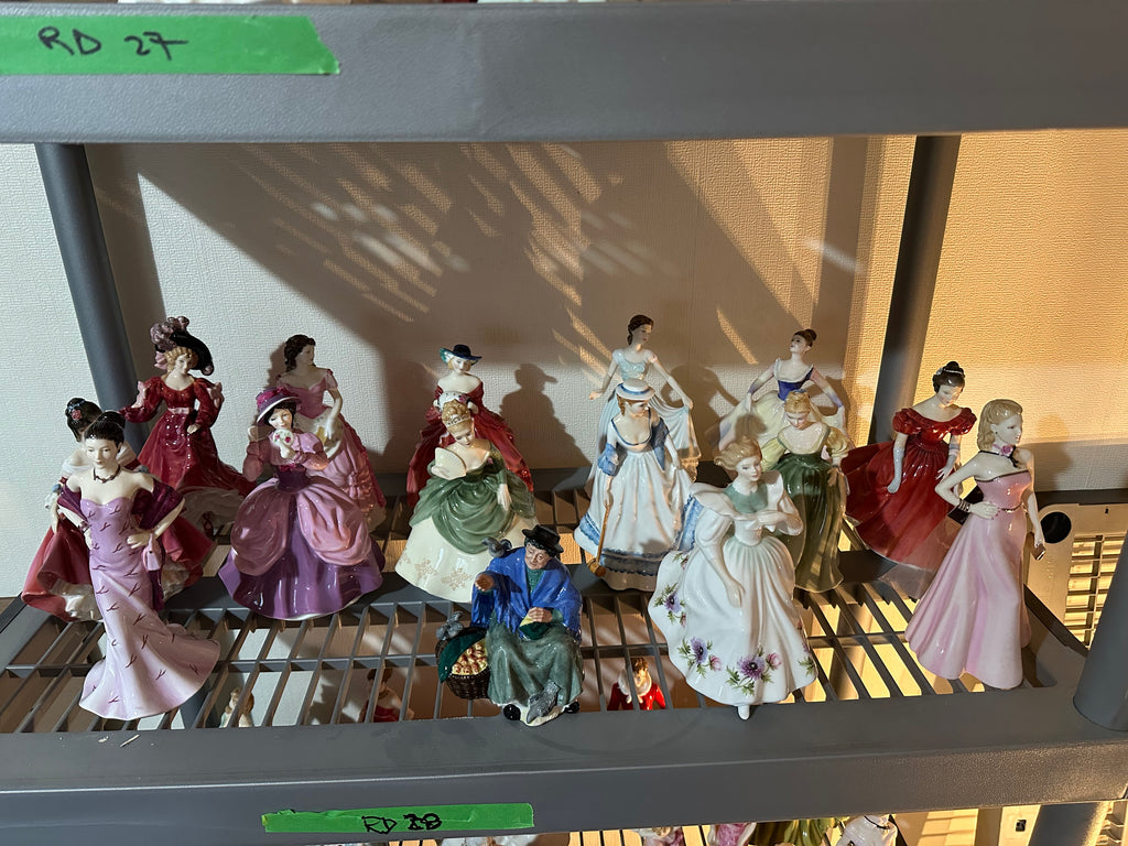 Royal Doulton Lot #28 (15 units in lot)