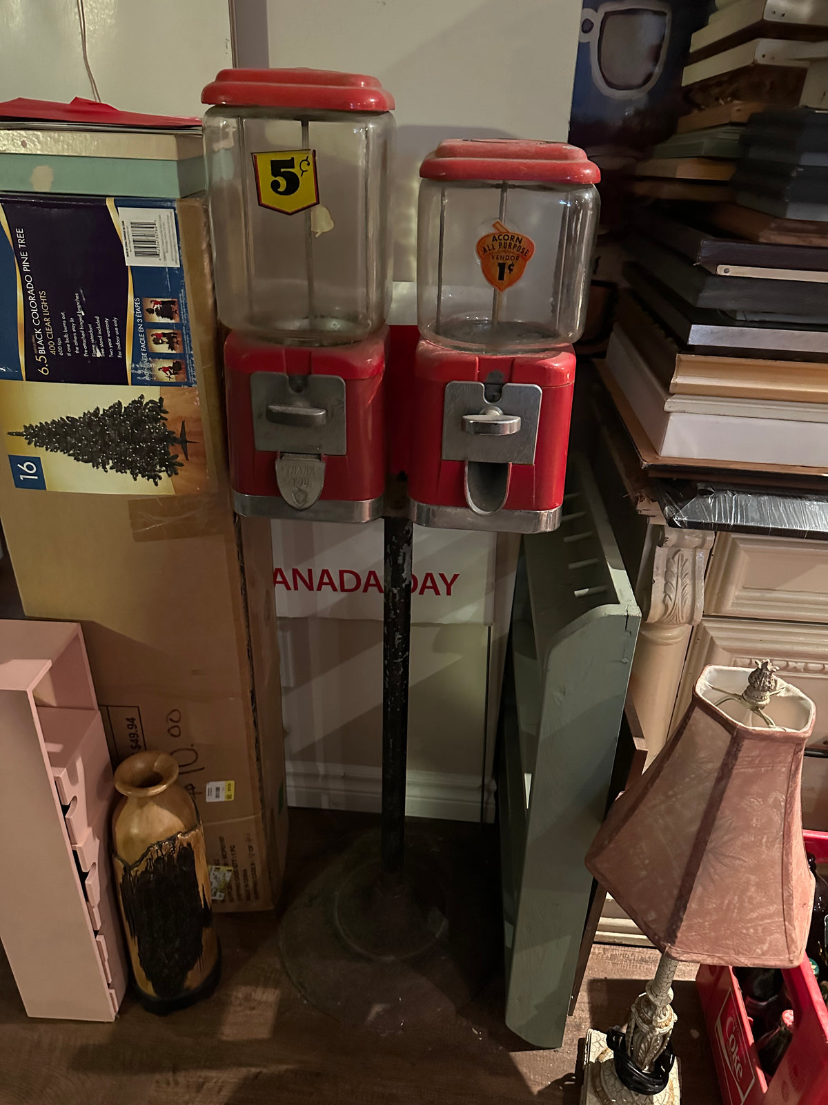 Lot #29 Gumball Machine
