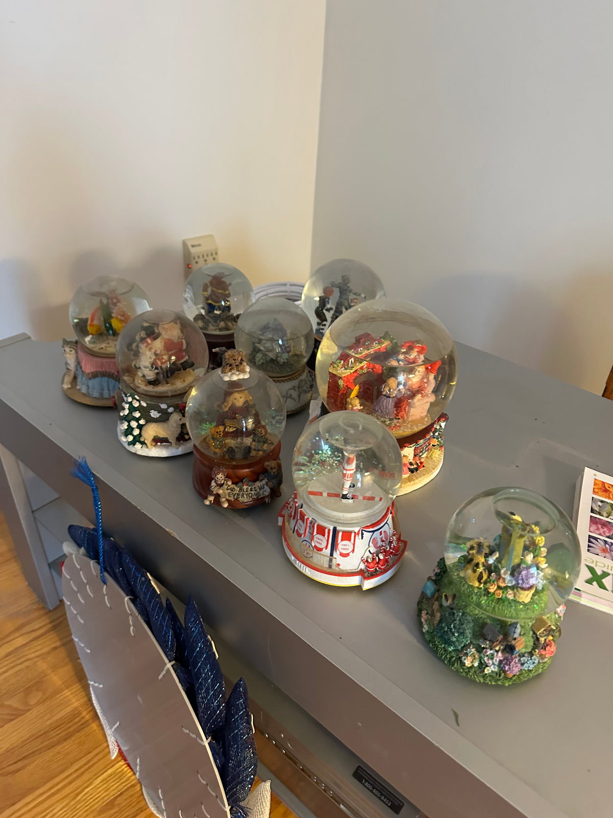Snow Globe Lot