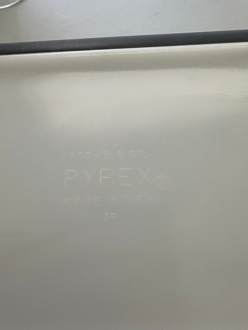 Vintage Pyrex 575 2qt