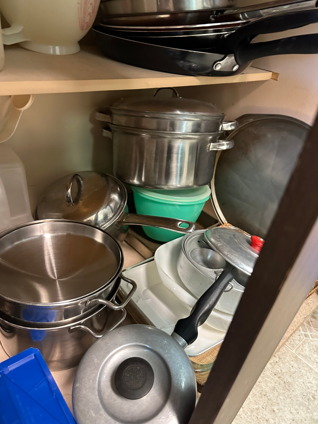 Cookware Lot