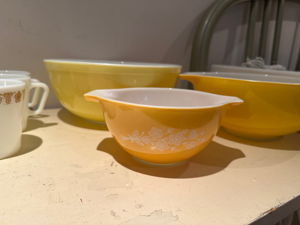 Lot #41 Vintage Pyrex