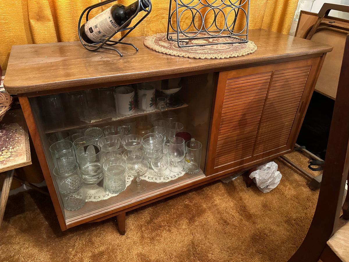 Sideboard