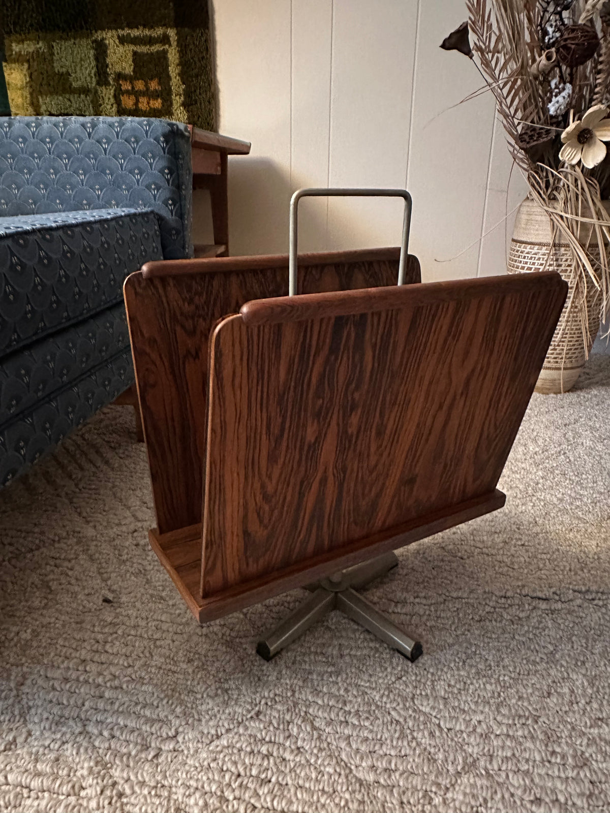 MCM Magazine Rack