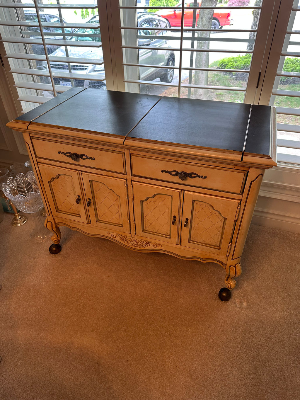 Sideboard