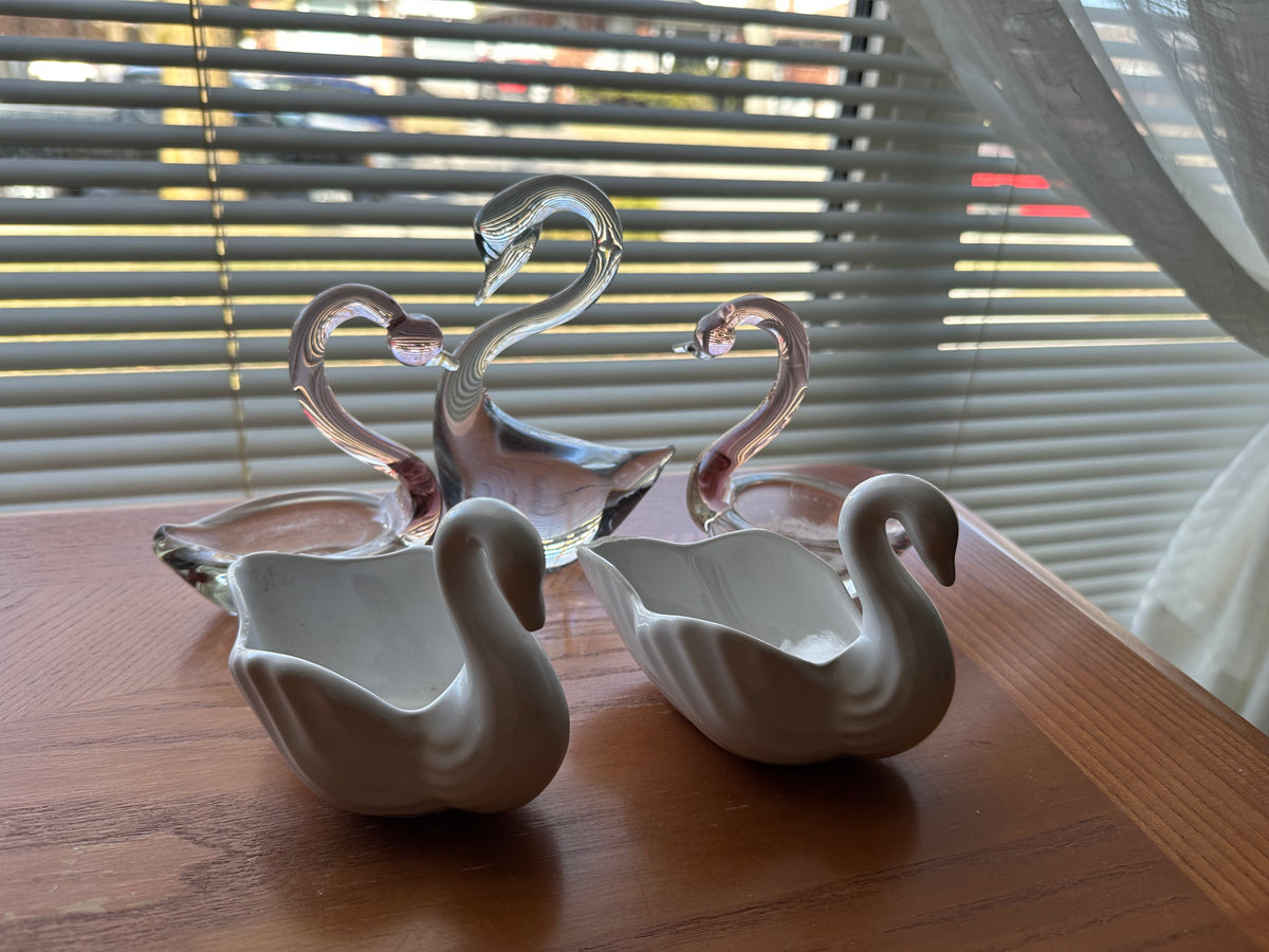 Swan Lot