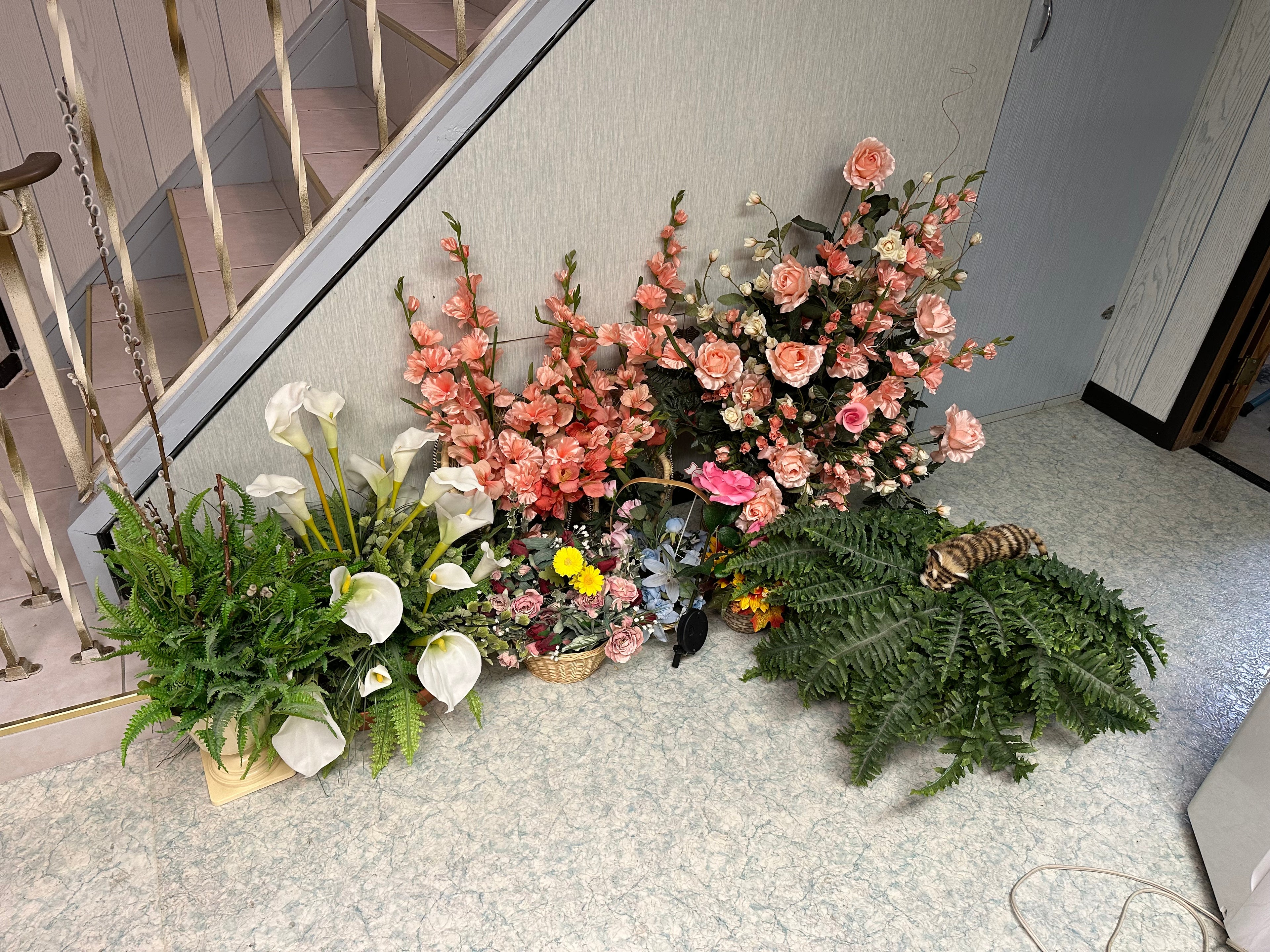 Floral Lot
