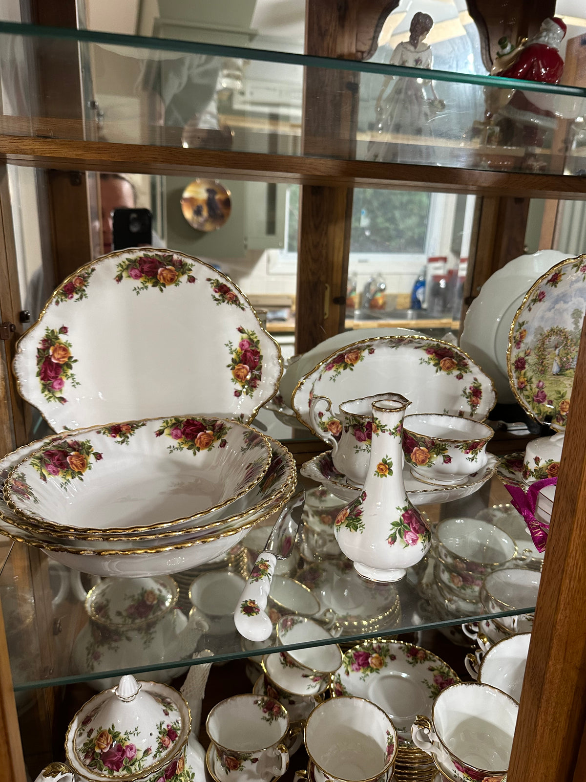Royal Albert “Old Country Roses” Deluxe Set