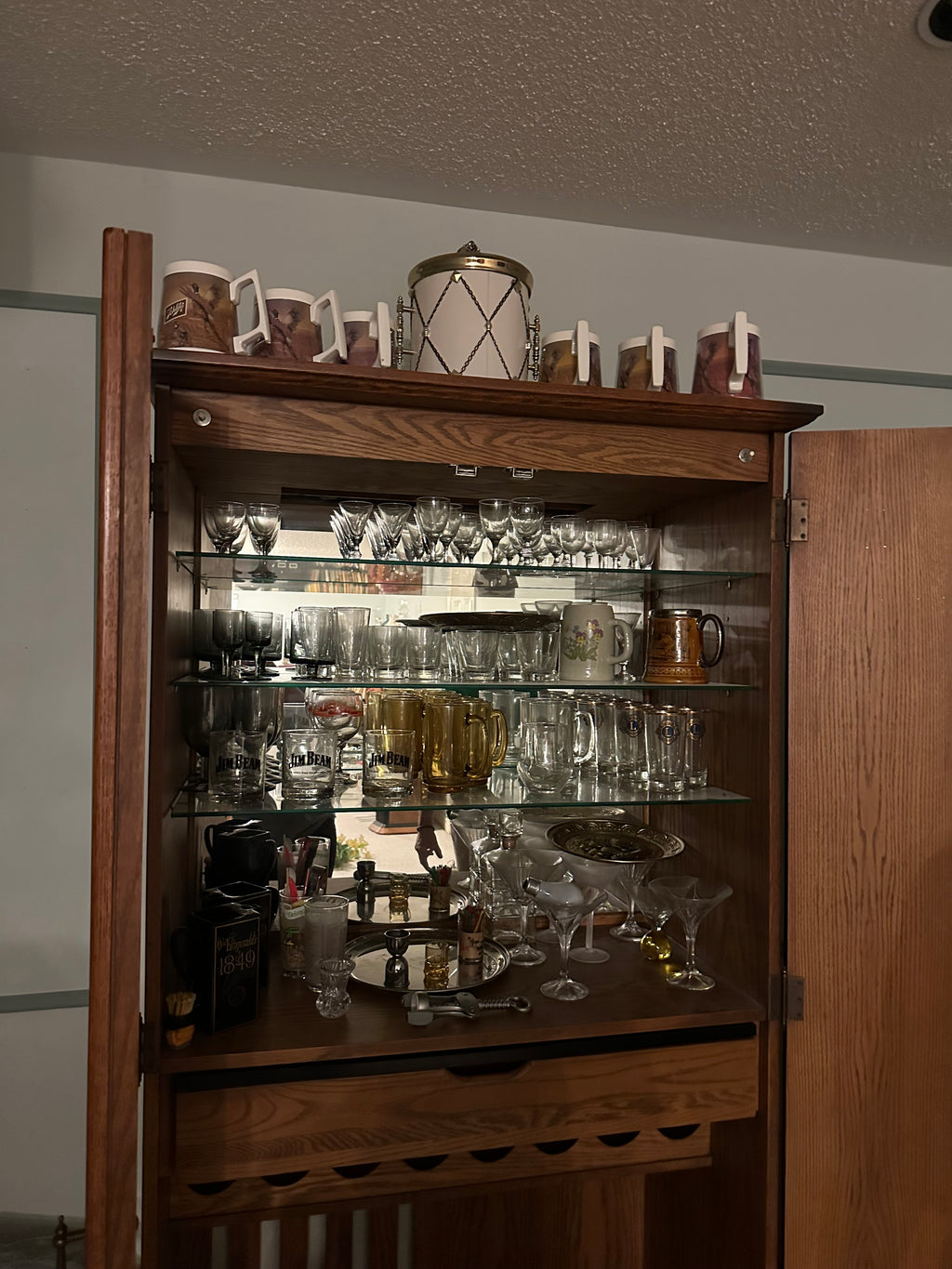 Bar Lot