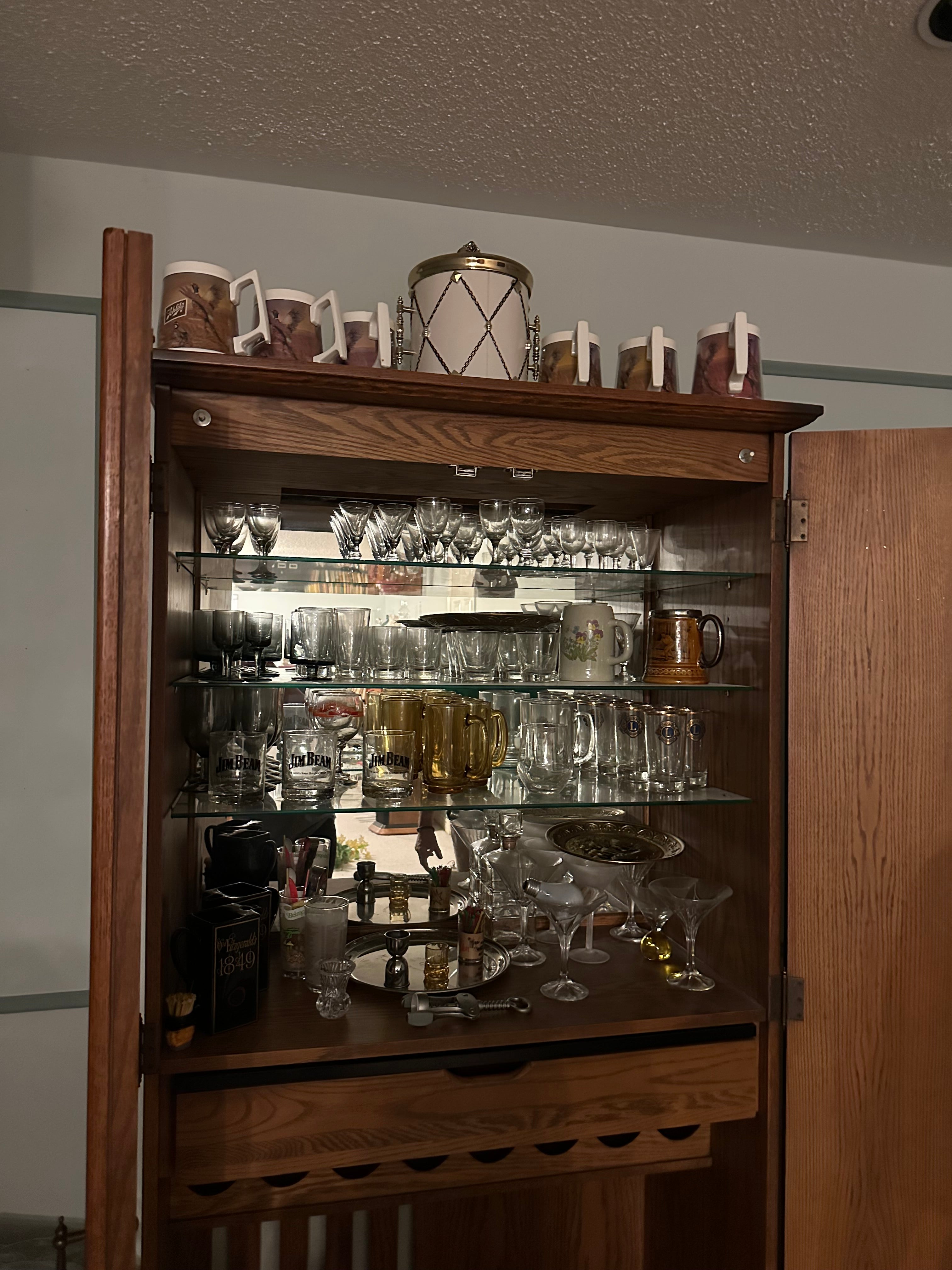 Bar Lot