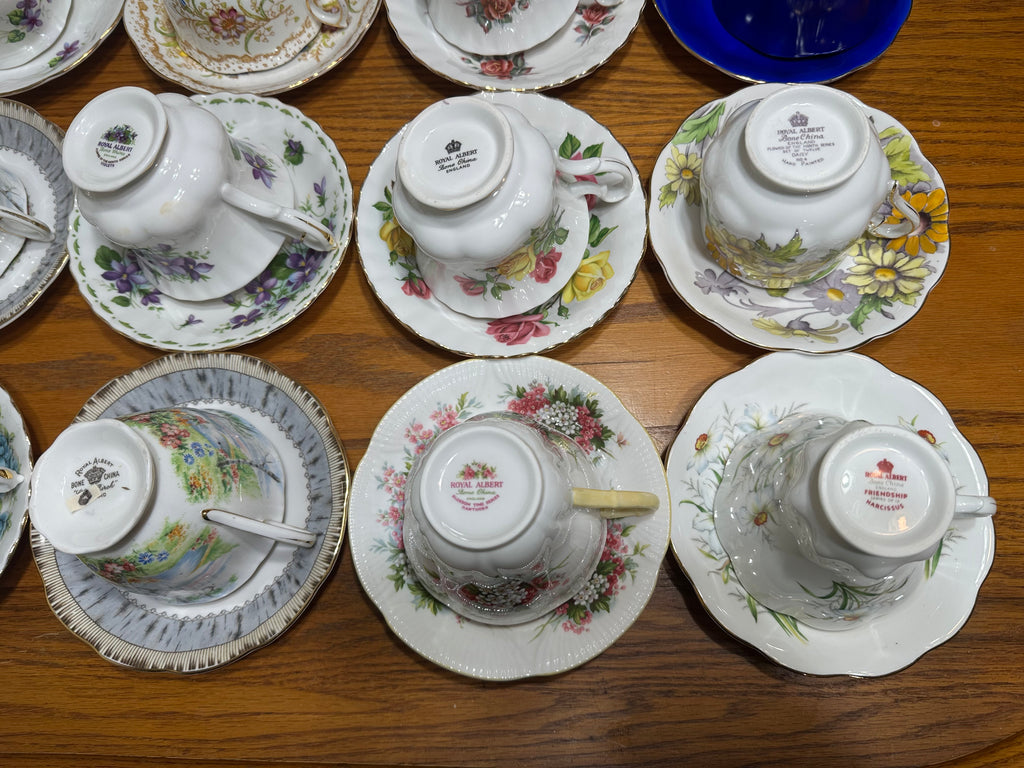 Royal Albert Cup & Saucer Lot #3 (27 units in lot)