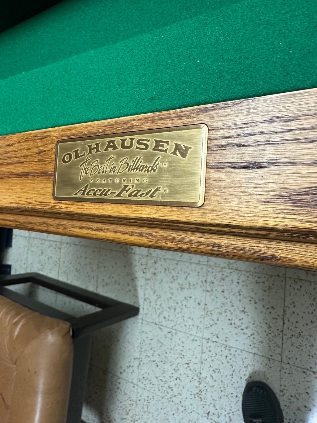 Olhausen Pool Table/Accessories