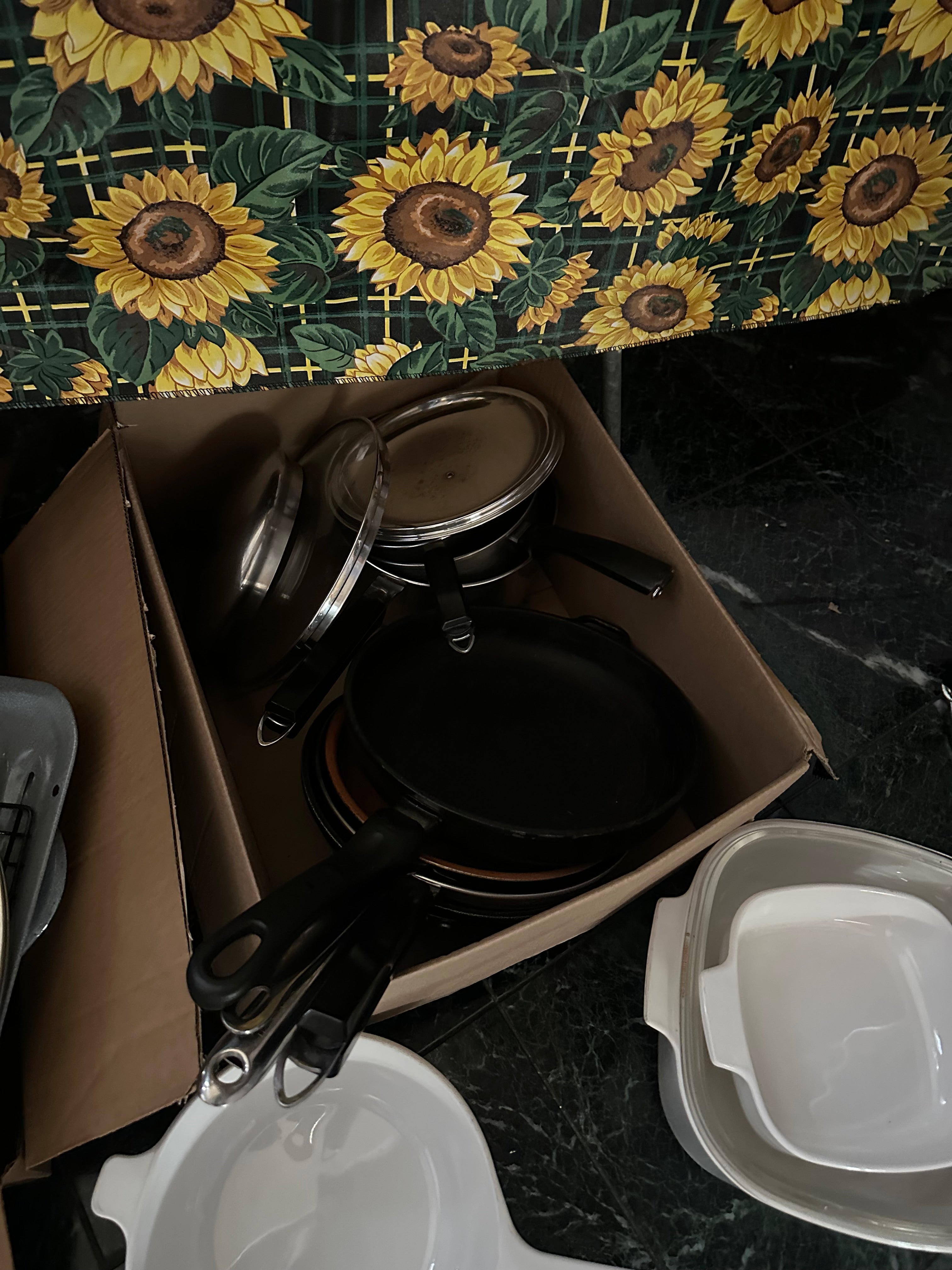 Cookware Lot