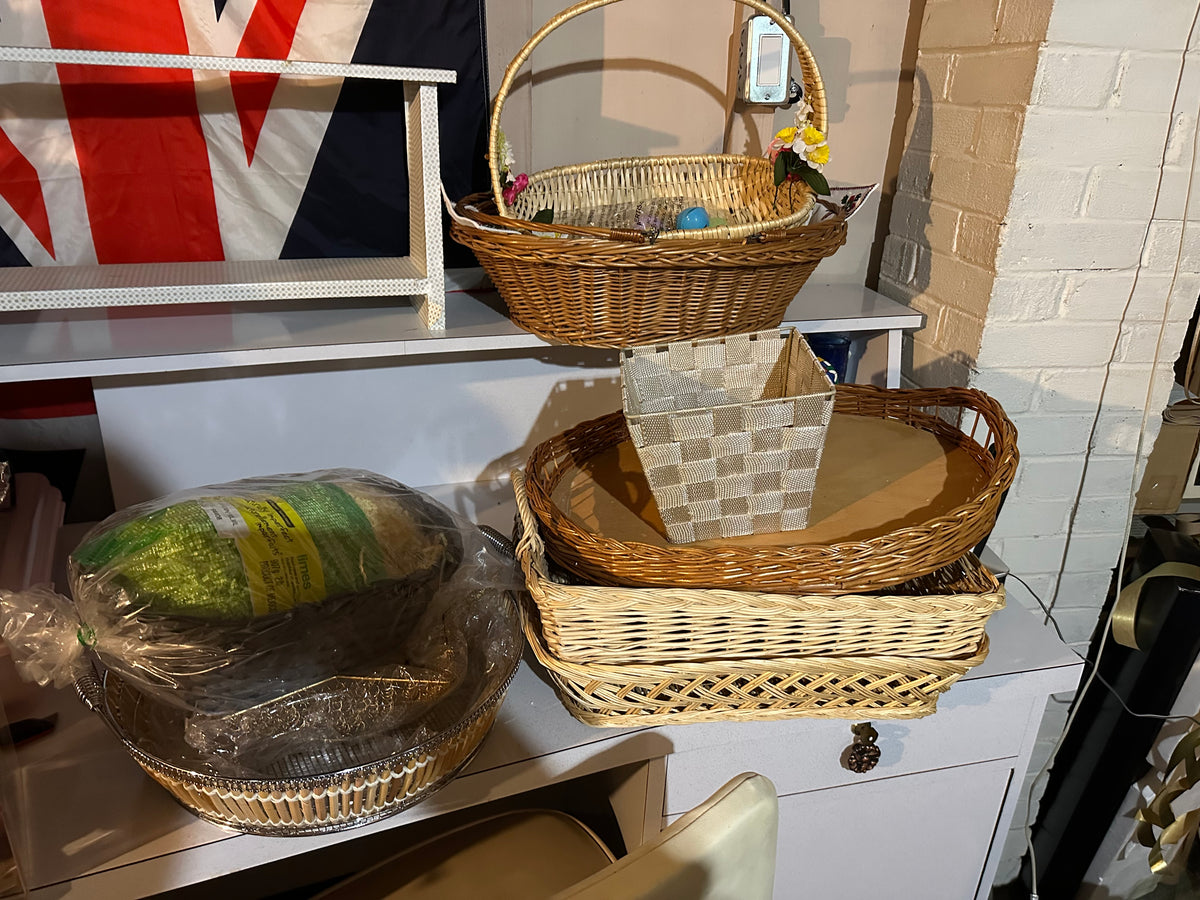 Small Basket Lot