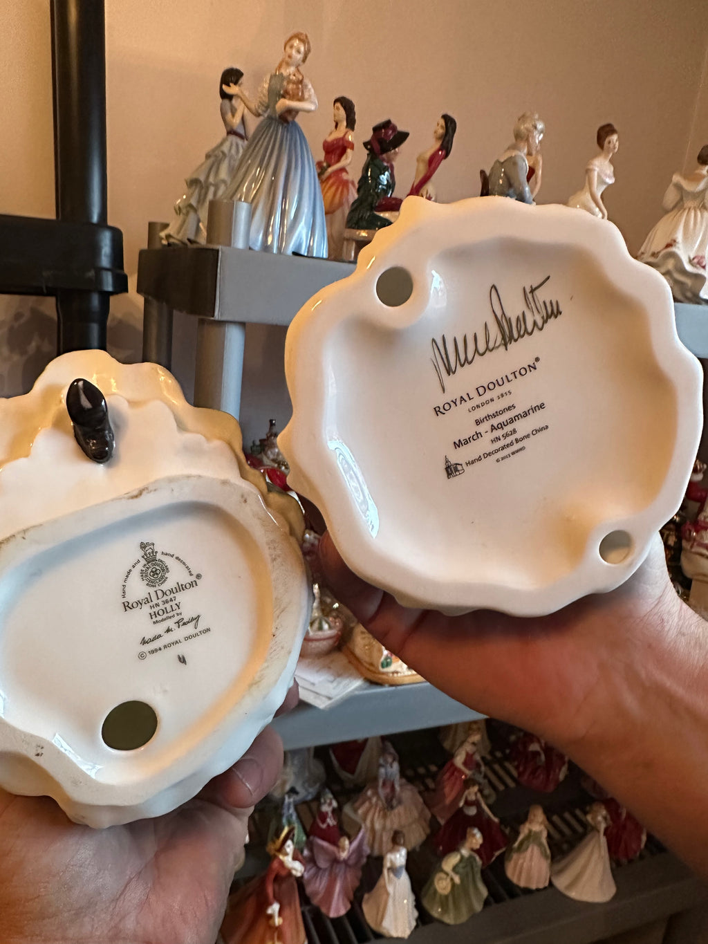 Royal Doulton Lot #21 (12 units in lot)